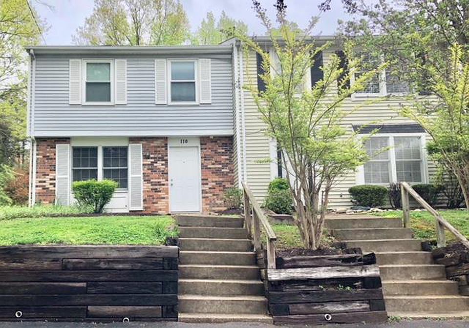 2nd image of 110 Lake Forest Ct