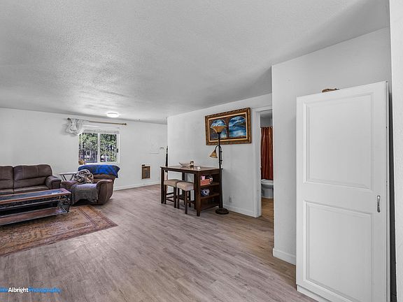 5th image of 52670 Antler Ln