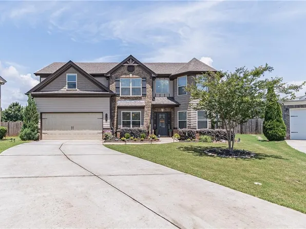 5703 Shore Isle Ct, Flowery Branch, GA 30542