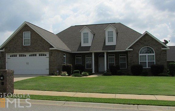 3rd image of 603 Huntwood Ln