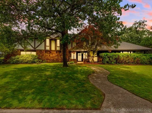 639 Oakridge Dr, Bartlesville, OK 74006