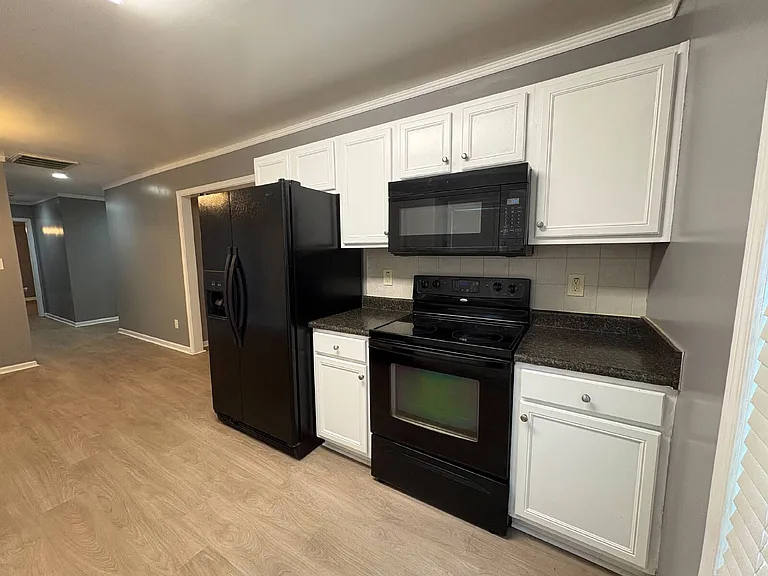 1227 Chimney Swift Dr — Photo 6