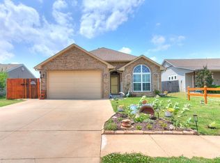 1613 Ginger Ave, Moore, OK 73160