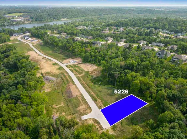 5226 Seminole Valley Trl NE, Cedar Rapids, IA 52411