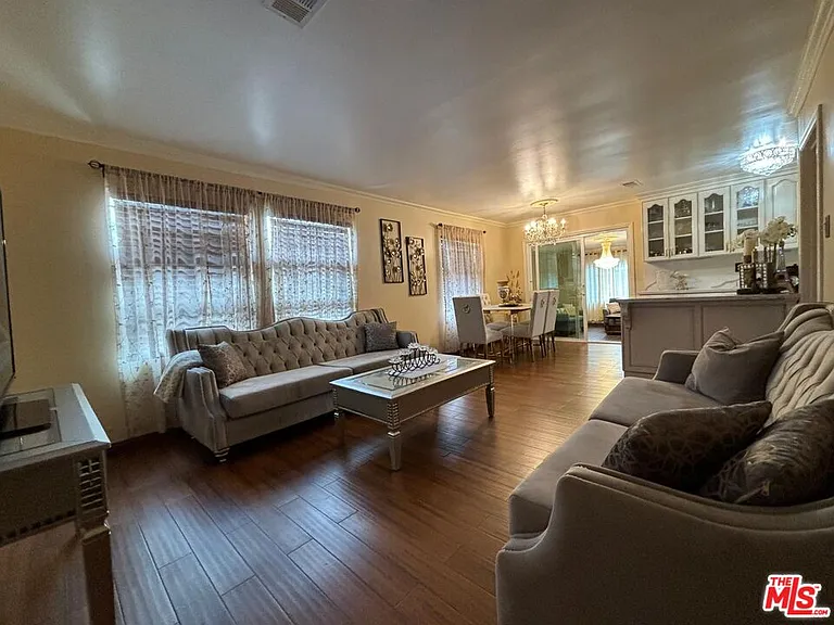 6550 Van Noord Ave — Photo 5