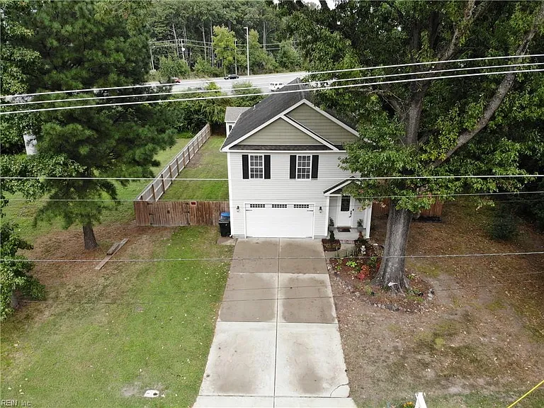 214 Doyle Way — Photo 3
