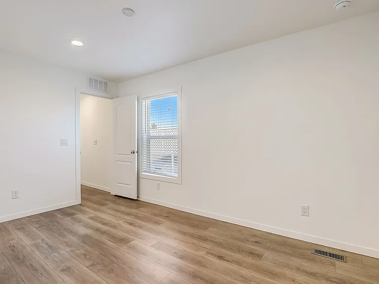 2627 S Lamb Blvd #225 — Photo 21