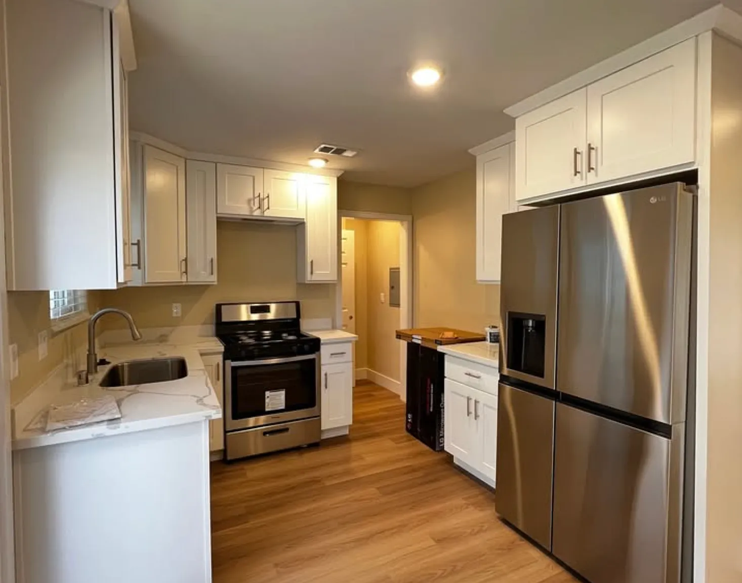 2 bed, 1.5 bath, 920 sqft, $3,295 — Photo 1