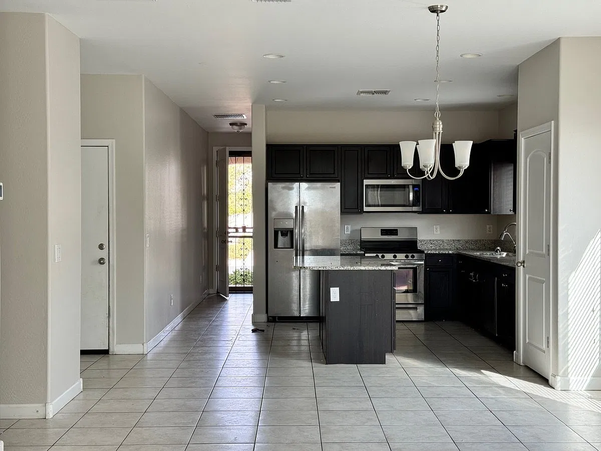 41231 West Crane Drive — Photo 3
