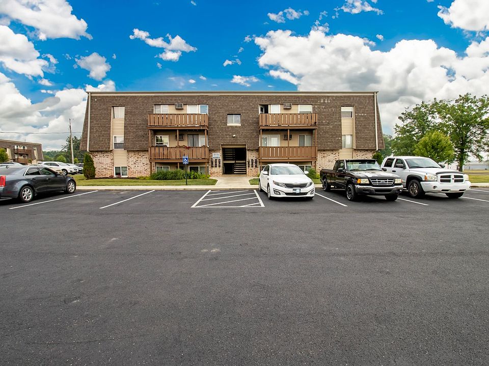 1st image of 1155 N Elm St APT F
