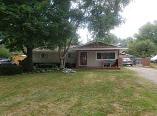4695 Allingham Dr, White Lake, MI 48383