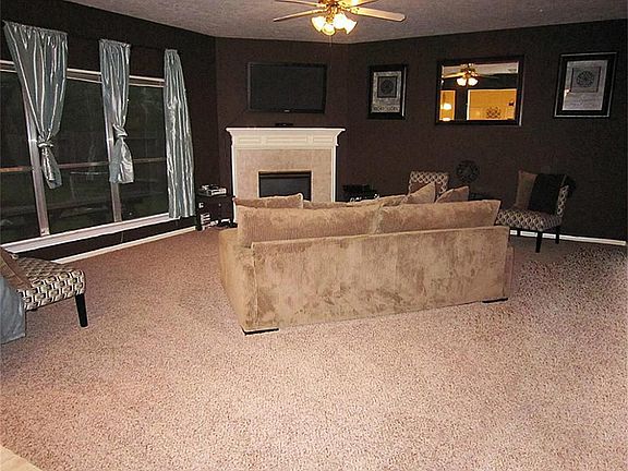 4th image of 2818 Plum Trails Ln