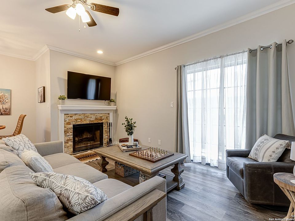 1st image of 11839 PARLIAMENT ST #1621