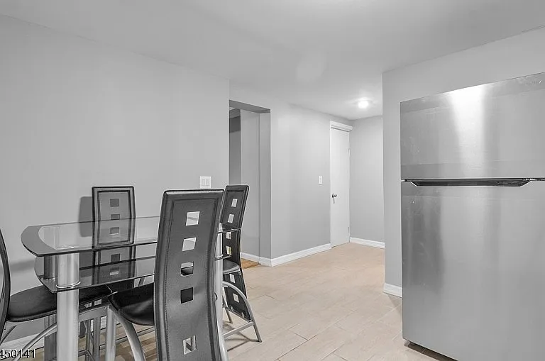 307 Jefferson Ave — Photo 16