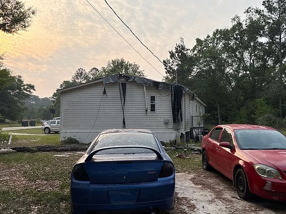 5th image of 231 Rochelle St