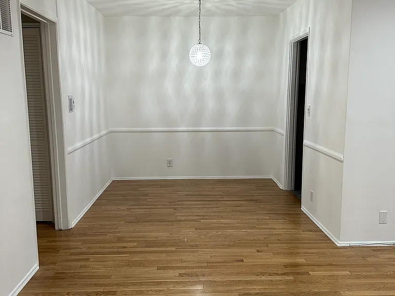 221 N Swall Dr — Photo 4