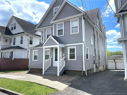 109 Churchill St #3 Photo 1