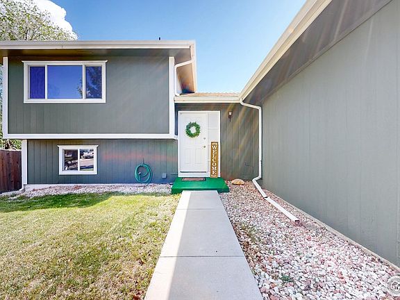 2nd image of 664 19th St SW