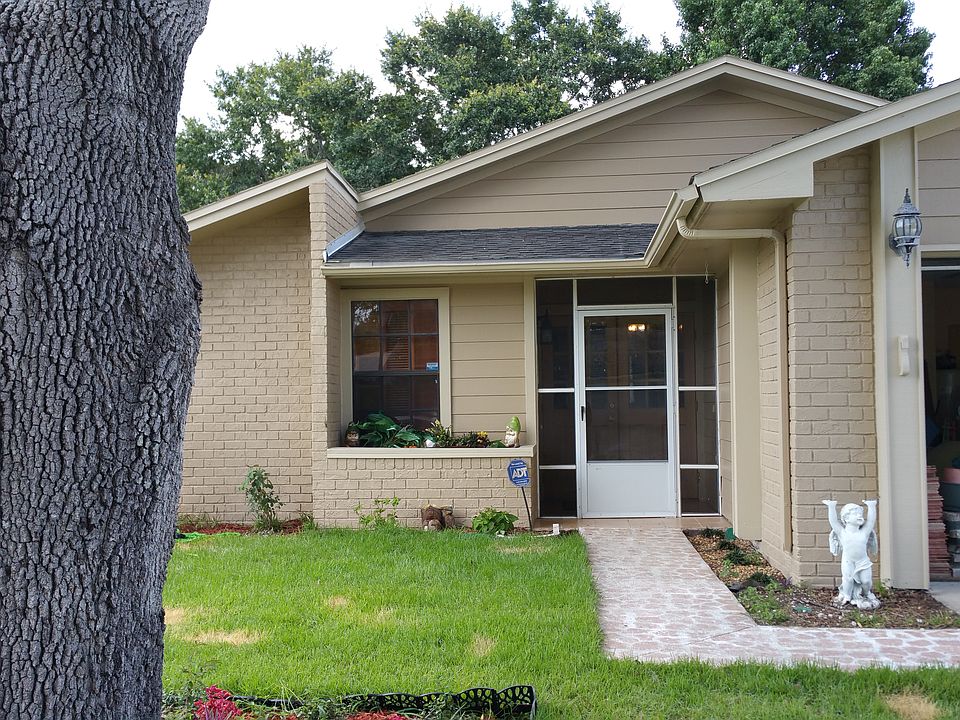 1st image of 3240 Curry Woods Cir