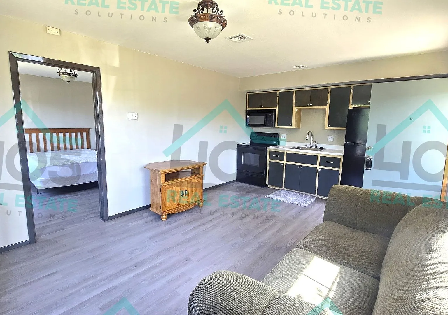 One Bedroom in Norman — Photo 2