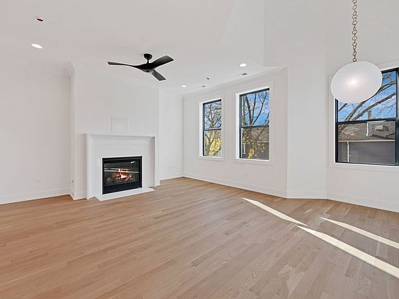 2nd image of 1404 W George St #Penthouse