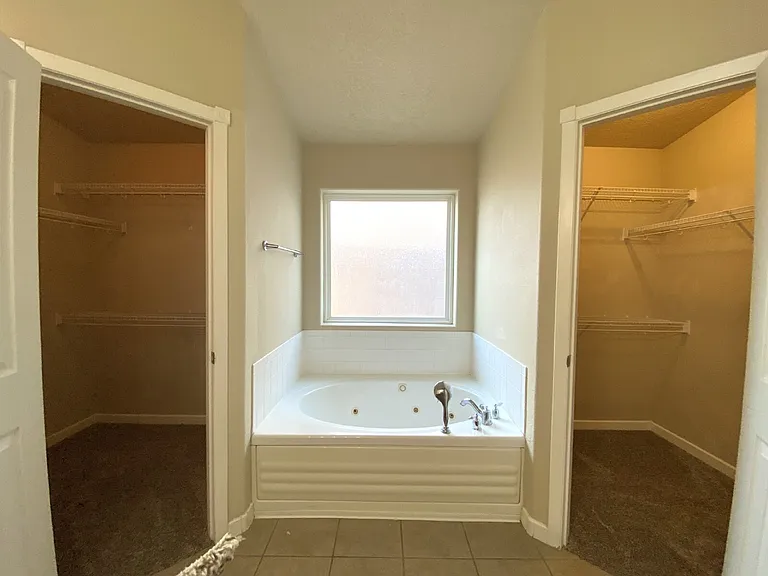 2132 Palenque Dr SE — Photo 16