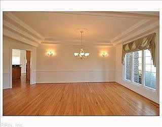 3rd image of 2221 Lynx Dr
