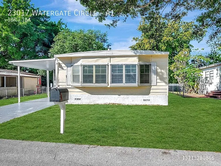 23017 Watergate Cir #A1 — Photo 7