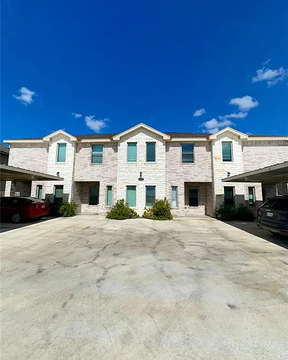 410 Newport Ave #3