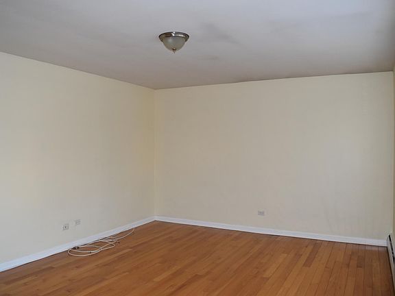 5th image of 3737 N Harlem Ave #9