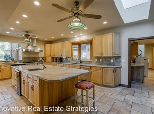 3970 McLeod Dr, Las Vegas, NV 89121