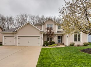 1582 Merit Ln, Liberty, MO 64068