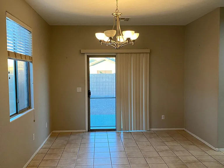 44092 W Cydnee Dr — Photo 6