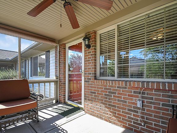 4th image of 3987 Wiston Dr