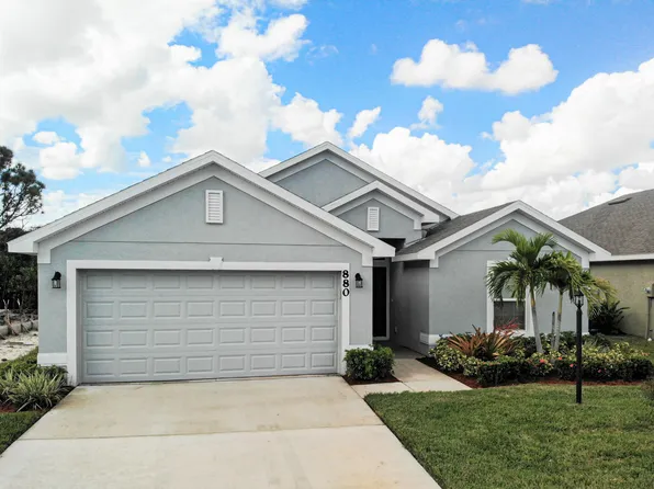880 NE Whistling Duck Way, Port Saint Lucie, FL 34983