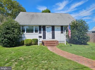 15 Alton Rd, Hamilton, NJ 08619