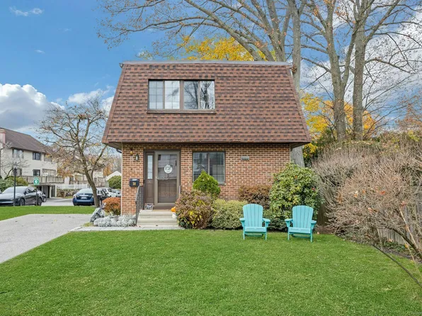 31 Wascussee Lane #65, Stamford, CT 06902