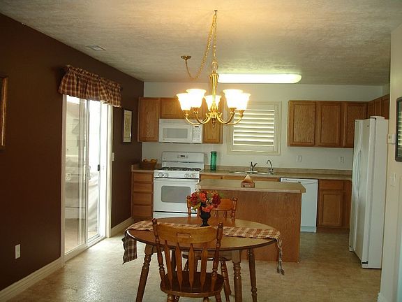 2nd image of 13 Archmore St