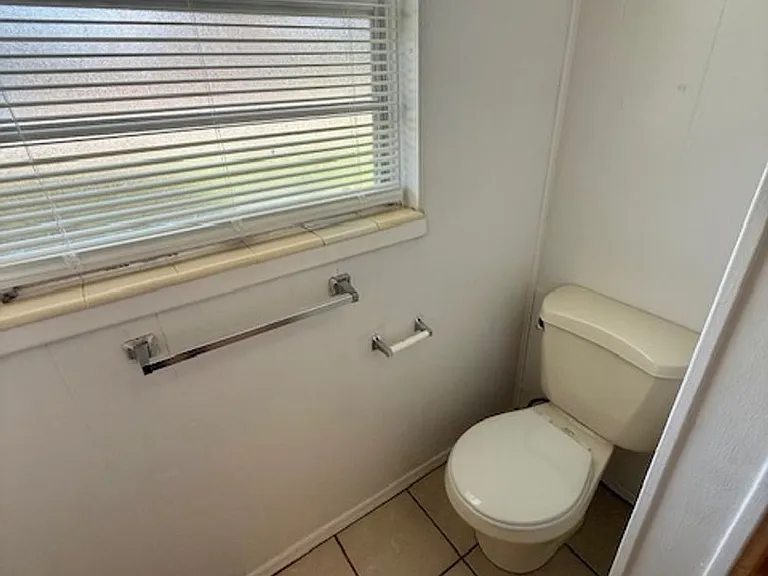 594 Florosa Ct — Photo 4