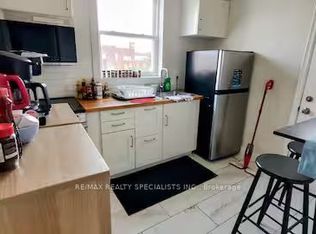 1064 Barton St E #2, Hamilton, ON L8L3E5
