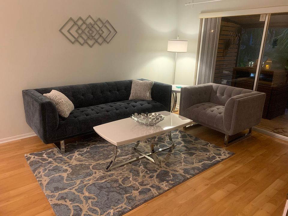 1st image of 775 N Jefferson Ave #755