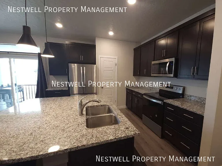 4274 W Dixon Way — Photo 4