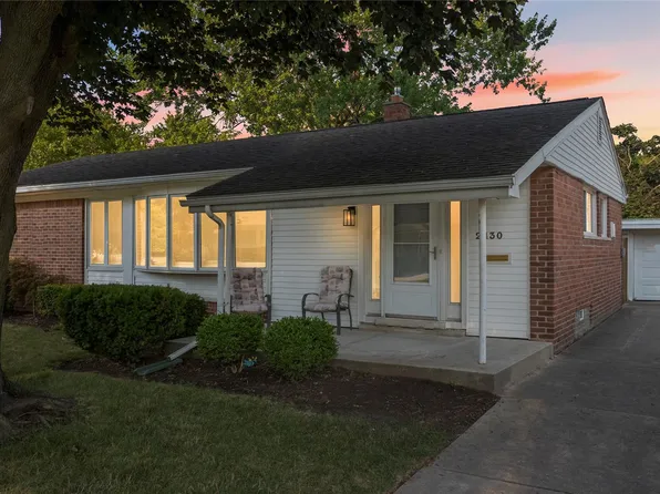 2430 Middlefield Rd, Trenton, MI 48183