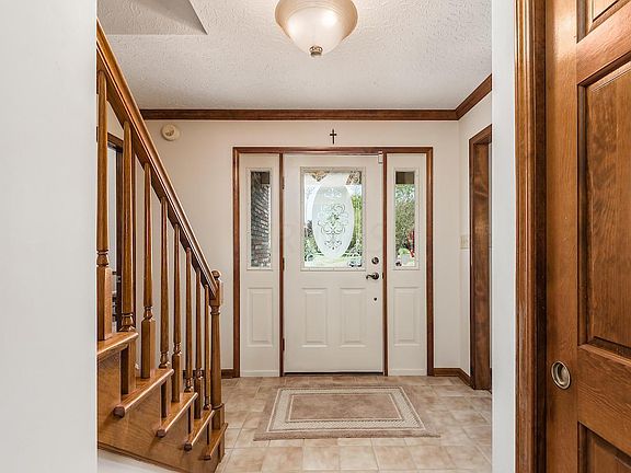 5th image of 8737 Ashford Ln