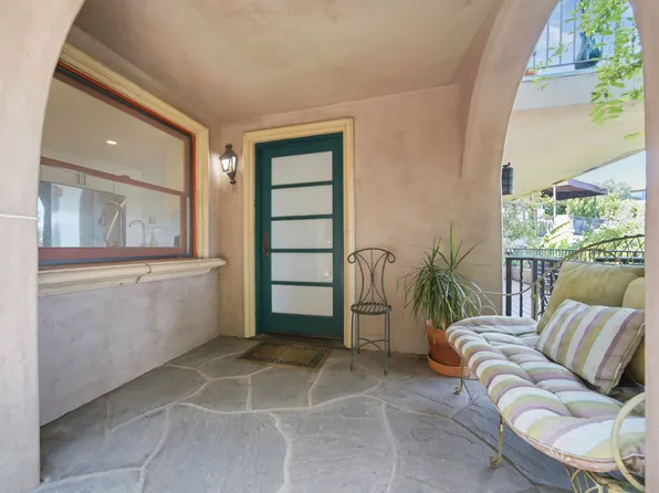 2928 Las Alturas St #1/2, Los Angeles, CA 90068