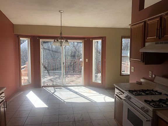 4th image of 4321 Allendale Ave