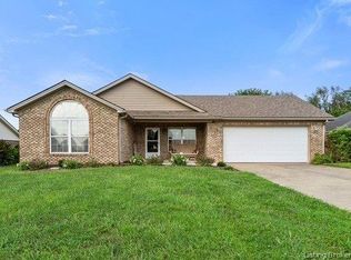 8828 Saddle Ridge Trl, Charlestown, IN 47111