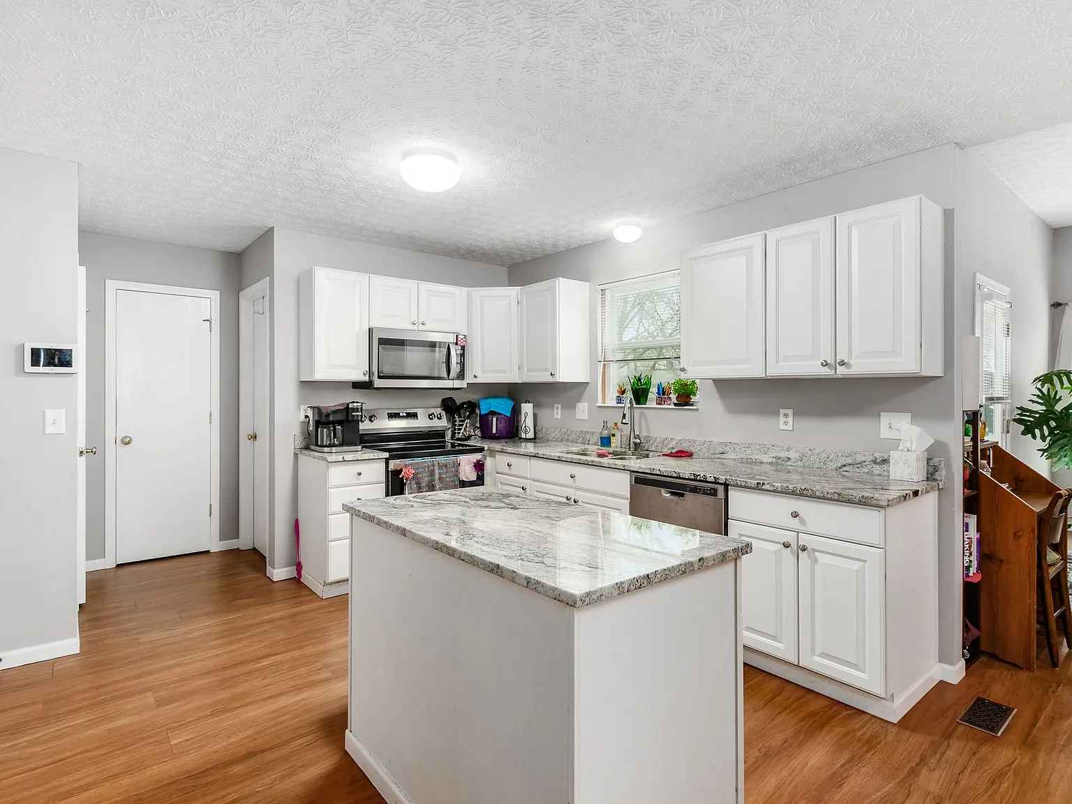 8371 Old Ivory Way — Photo 4