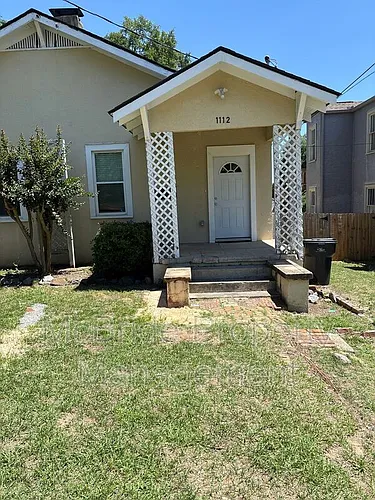 1112 Troupe St Photo 1