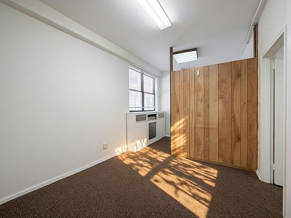 4th image of 330 3rd Ave APT 1G